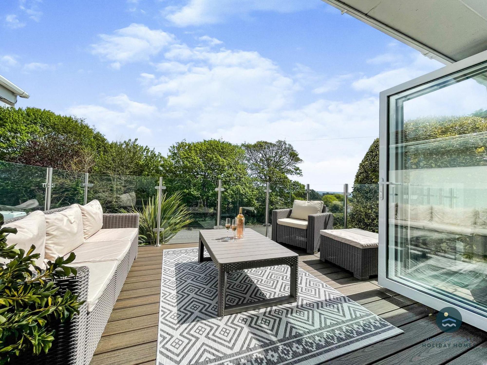 Seafeathers - Luxury Holiday Home With Sea Views Overcombe Extérieur photo